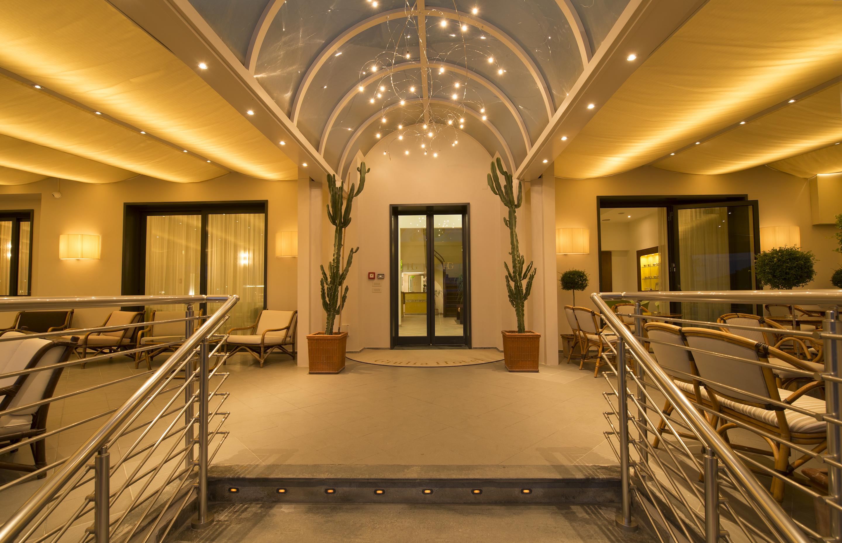 Hotel Giulia Лидо Ди Камайоре Екстериор снимка